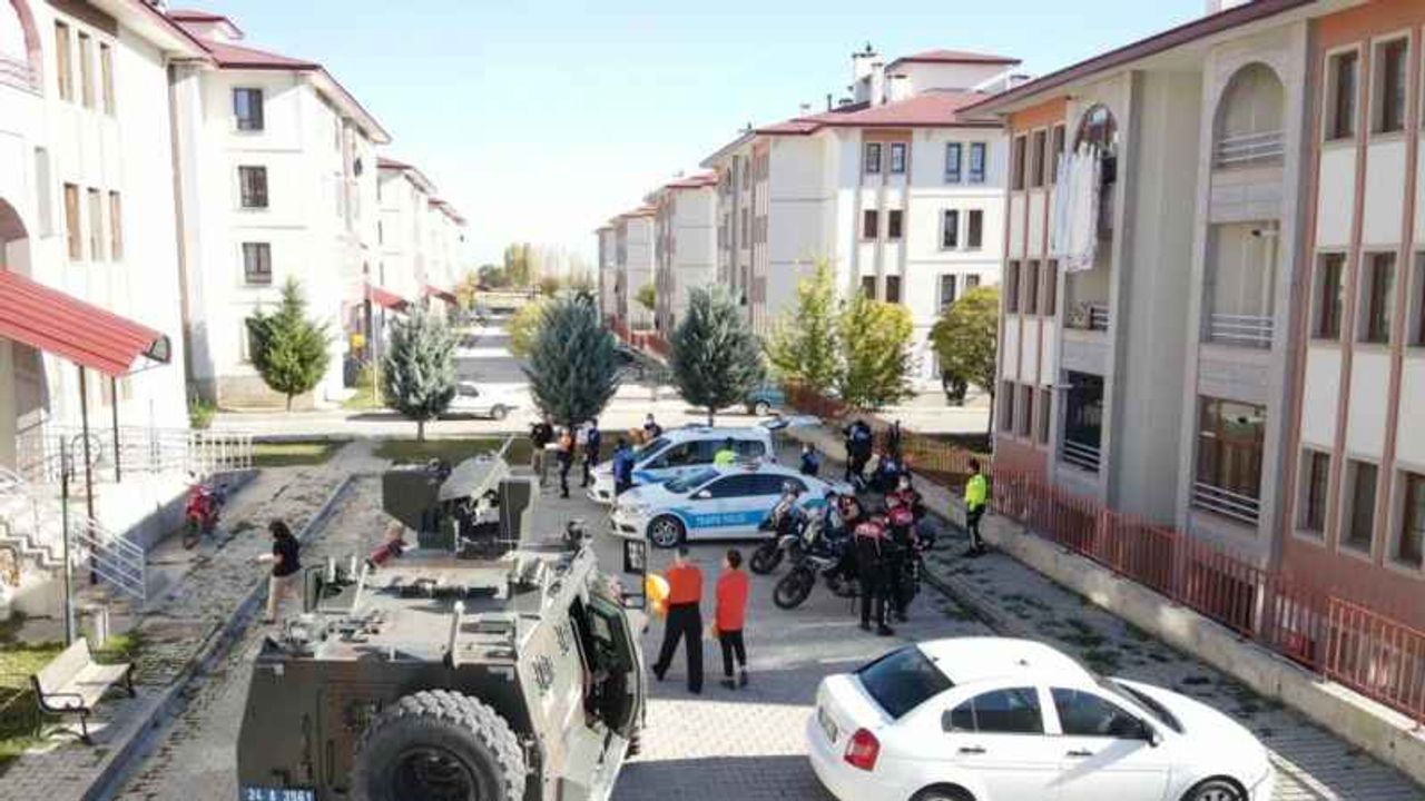 Lösemili Miraç Efe'ye polislerden eğlence operasyonu