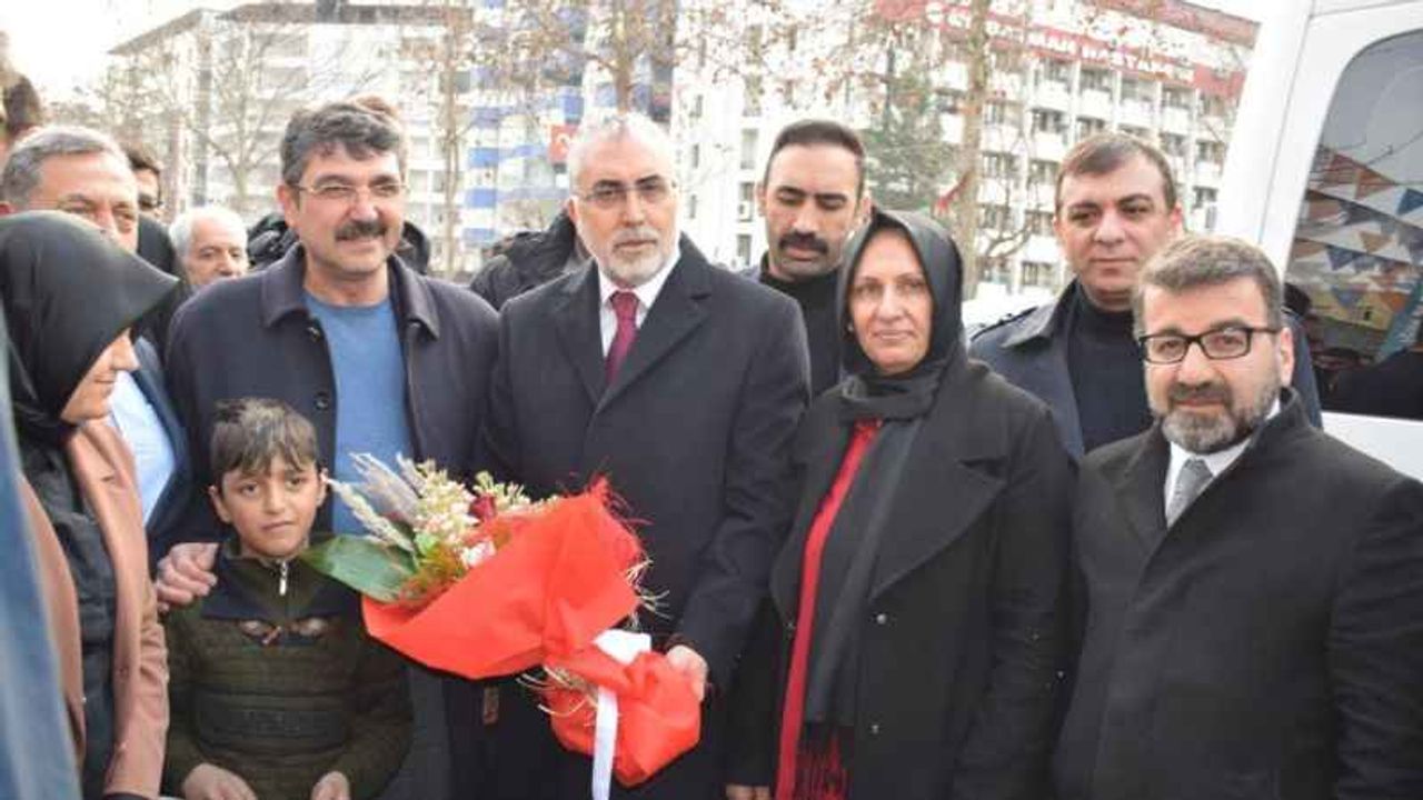 "Önümüzde bir demokrasi sınavı var"