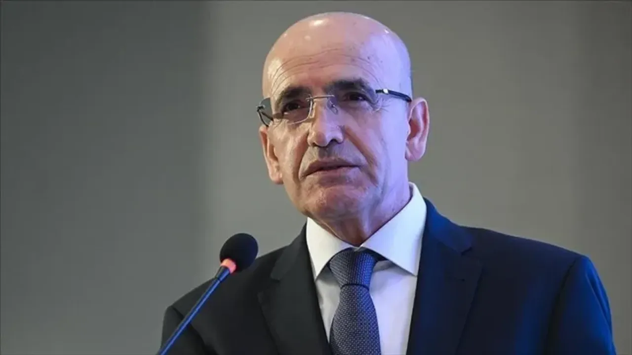 Bakan Şimşek, Katar'da yatırımcılarla buluştu