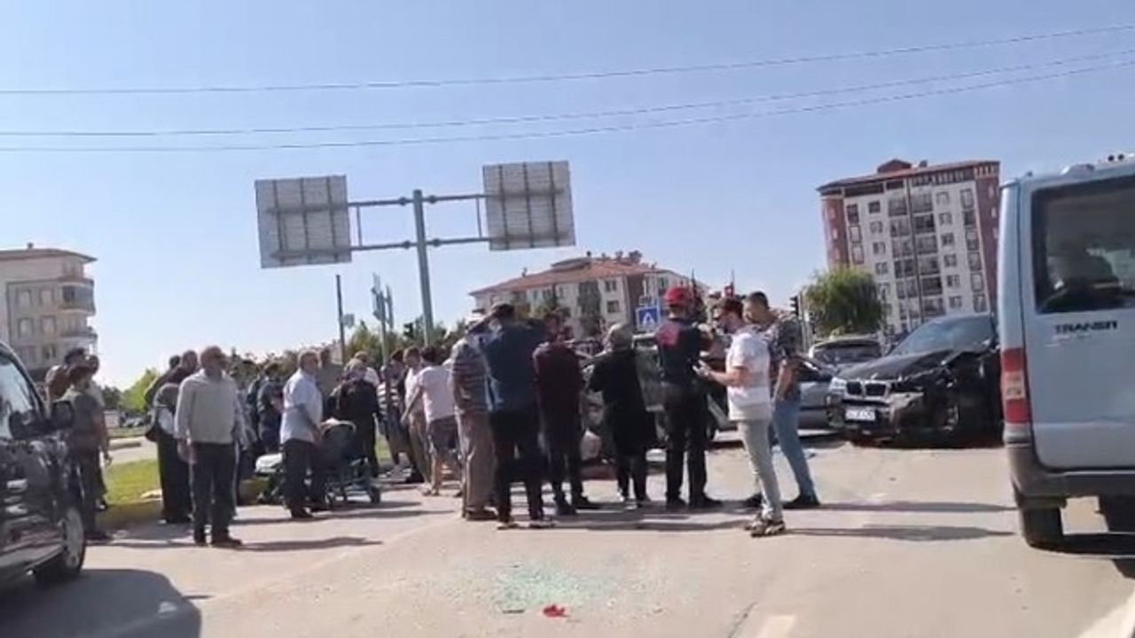 Çorumda zincirleme kaza