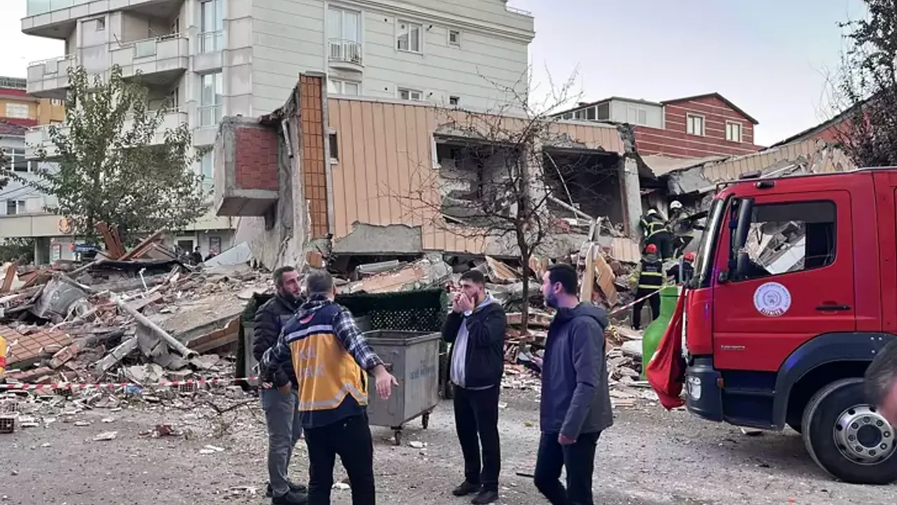 Gebze'de Yıkılan Binada Çalışmalar Tamamlandı