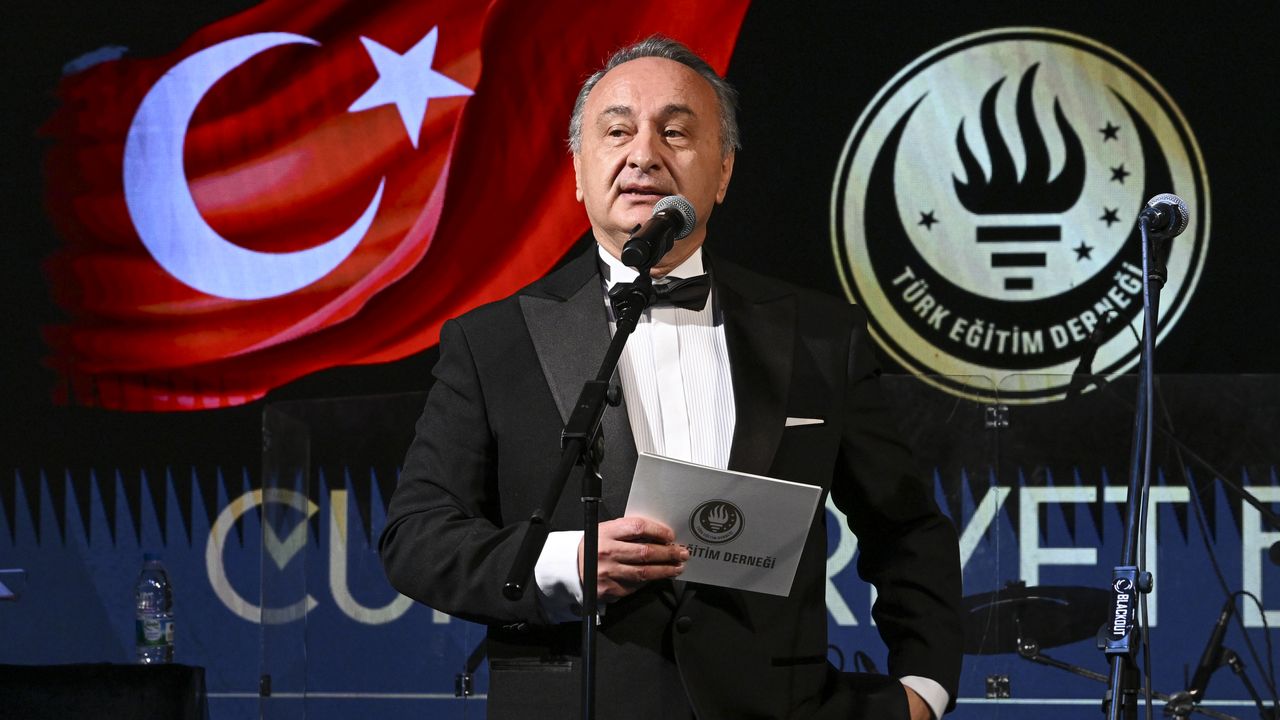 Ankara'da 'Cumhuriyet Balosu' düzenlendi