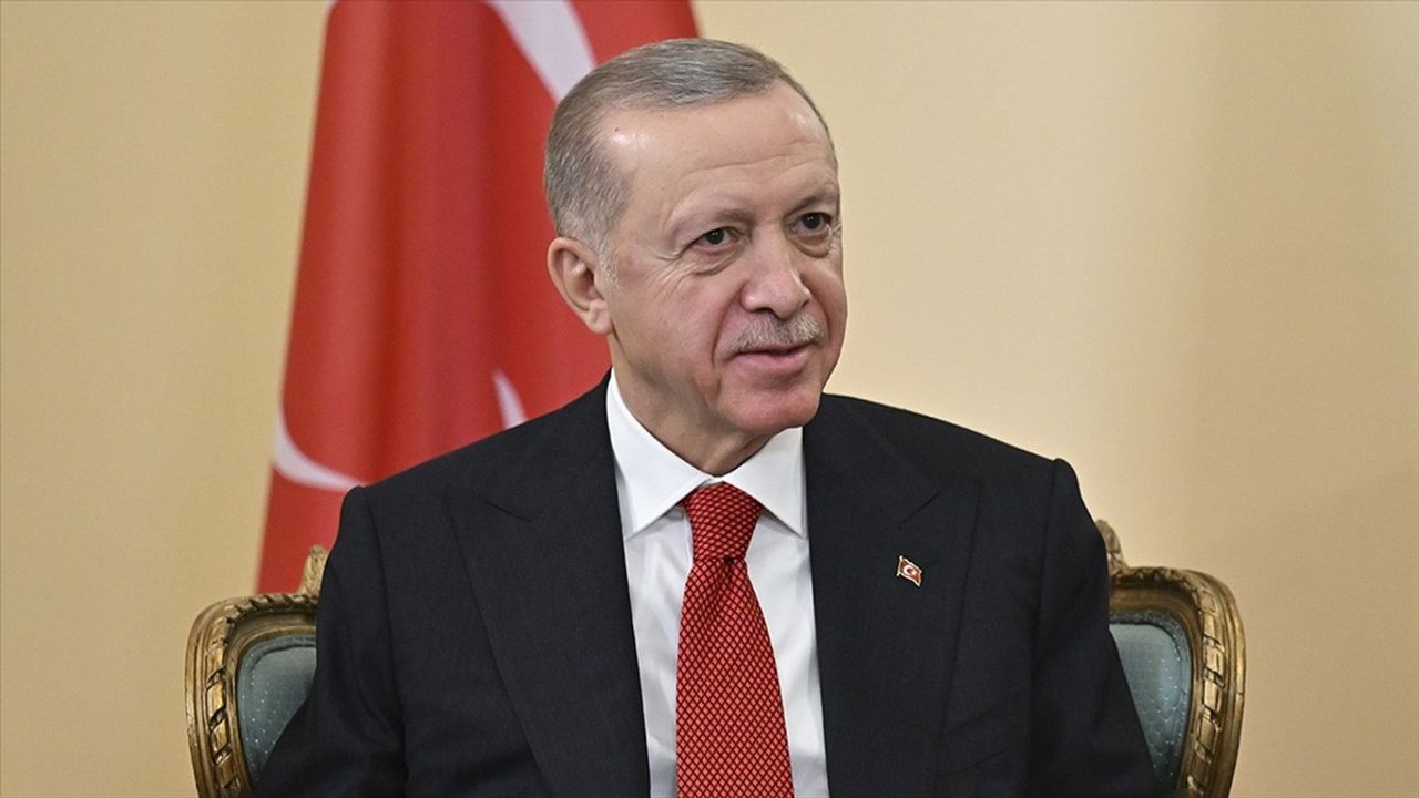 Erdoğan, A Milli Kadın Futbol Takımı'nı tebrik etti