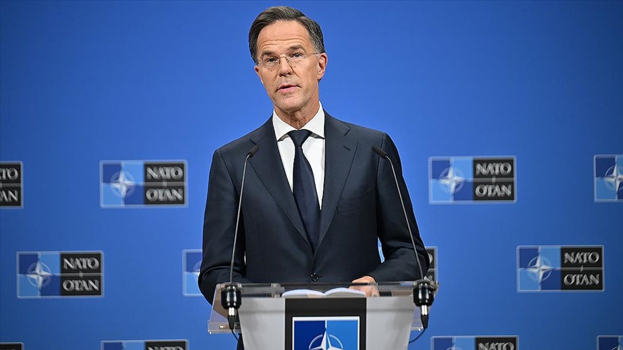 Rutte: Putin'in parası, askerleri ve fikirleri tükeniyor