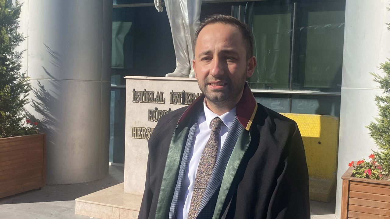 1,5 yaşındaki çocuğun boynunu kesti!