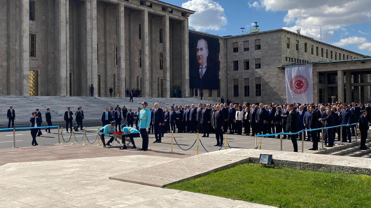 Meclis'te yeni yasama yılı başladı!