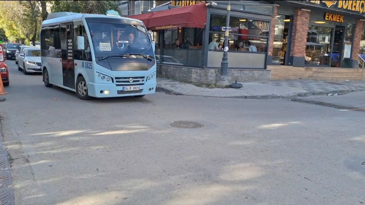 Minibüsün karıştığı kazada 1 kişi yaralandı