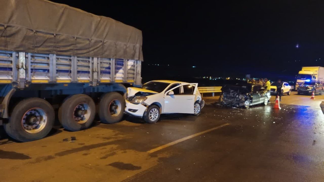 Reyhanlı’da Zincirleme Kaza: 2 Yaralı