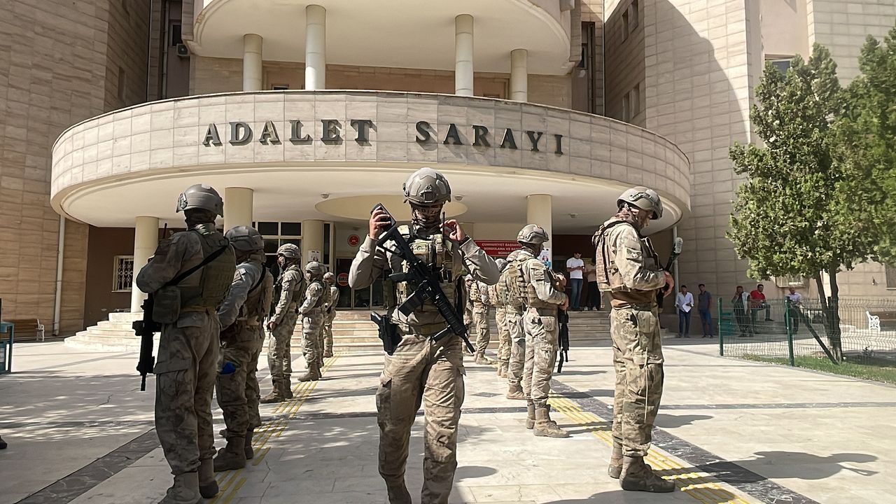 Şanlıurfa'da uyuşturucu satıcılarına operasyon!