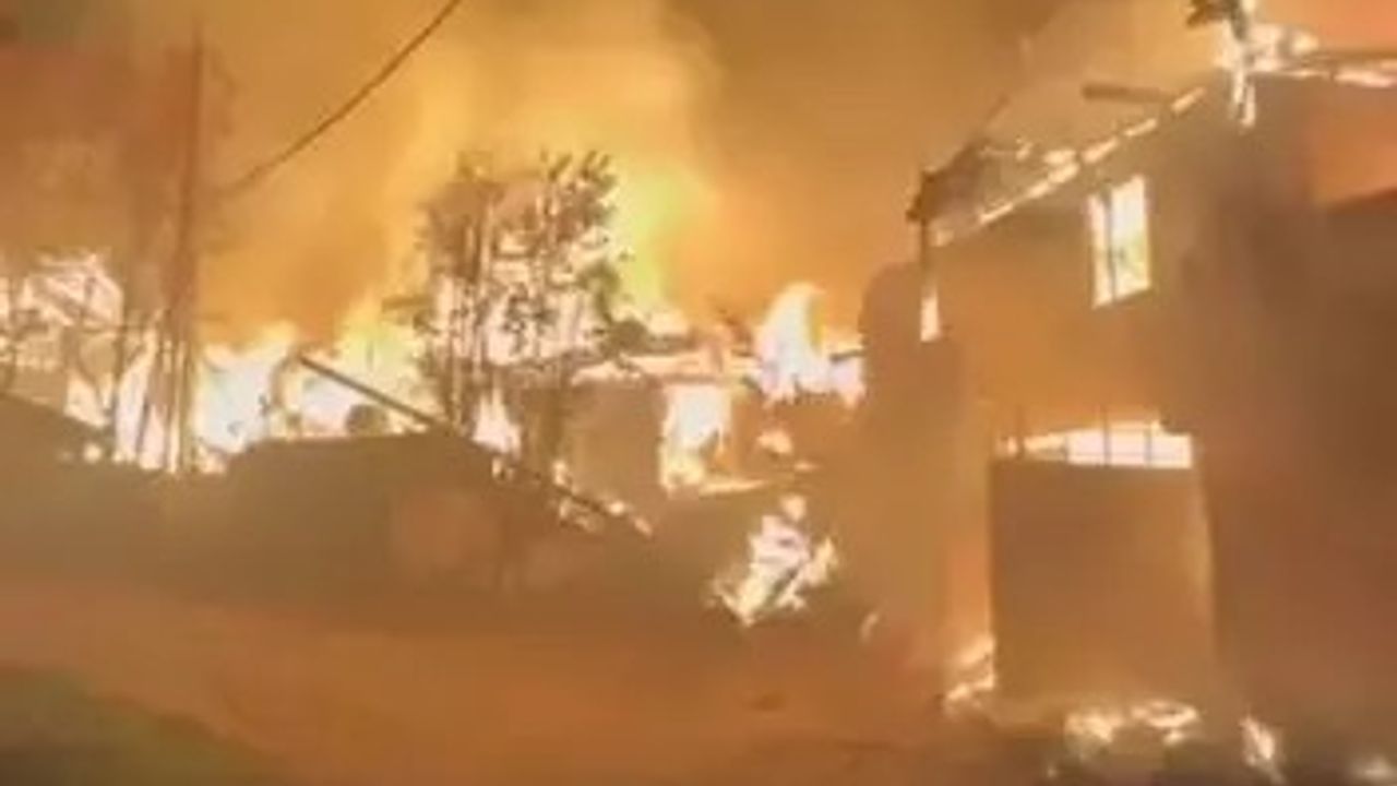 Çankırı’da köy yangını: 6 ev ve bir ahır kül oldu
