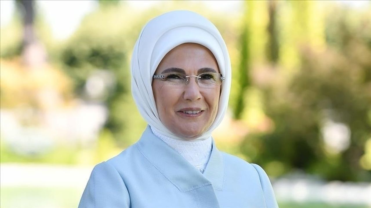 Emine Erdoğan'dan 29 Ekim Cumhuriyet Bayramı paylaşımı