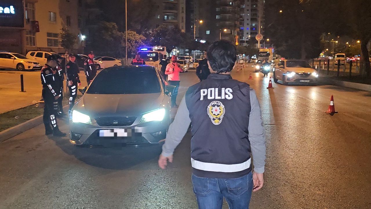 Adana'da 884 Polis ve Dron ile Asayiş Uygulaması