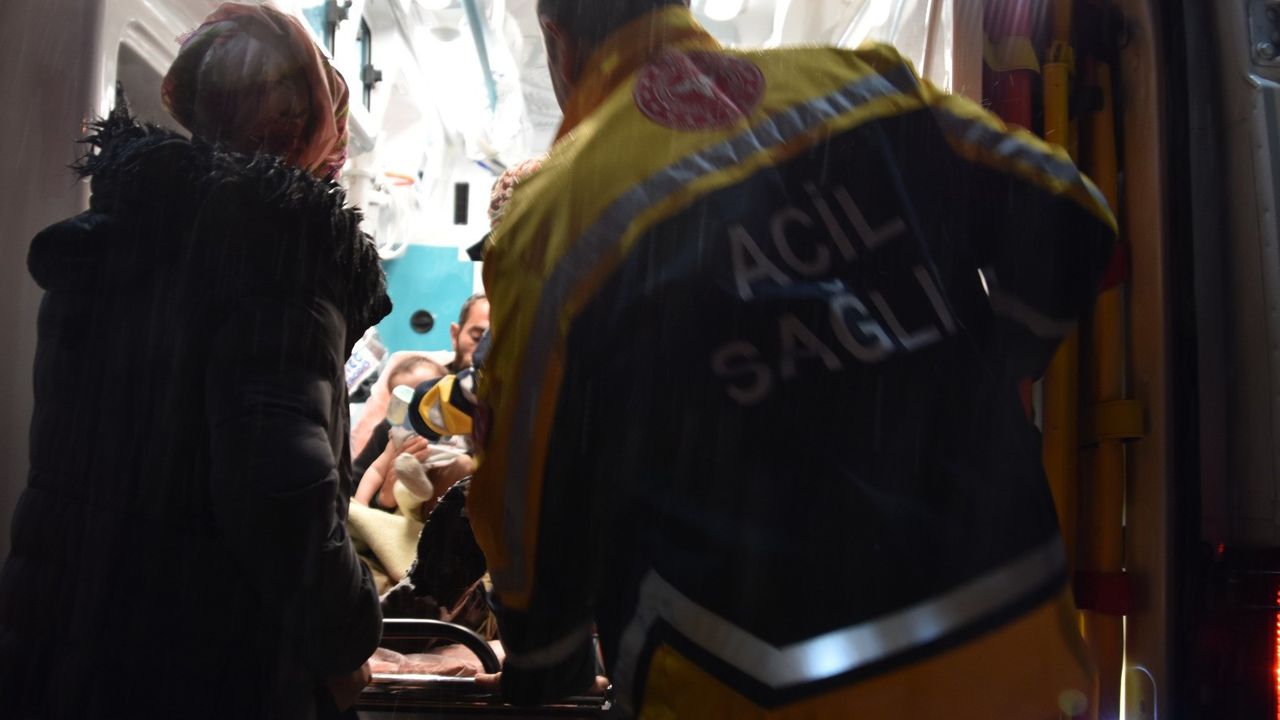 Bitlis’te 7 Aylık Bebek İçin Karla Mücadele Seferberliği