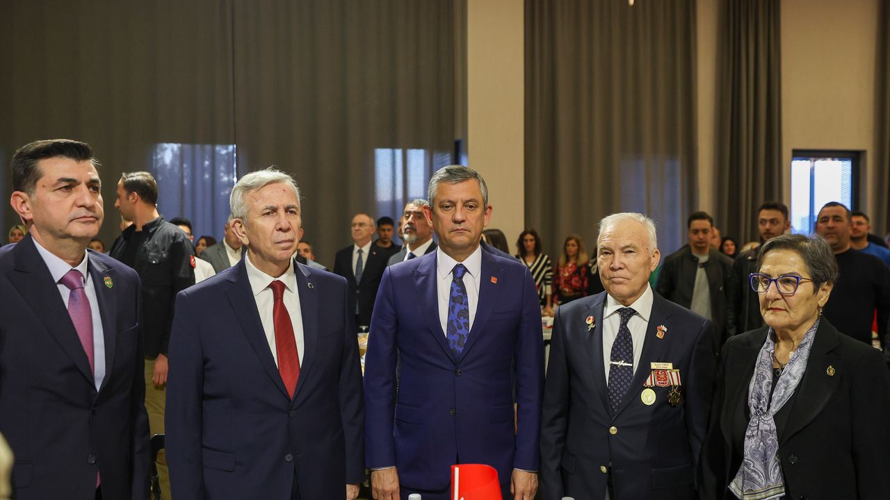 "İktidarımızın ilk bir ayında 18 kanunu meclisten geçireceğiz"