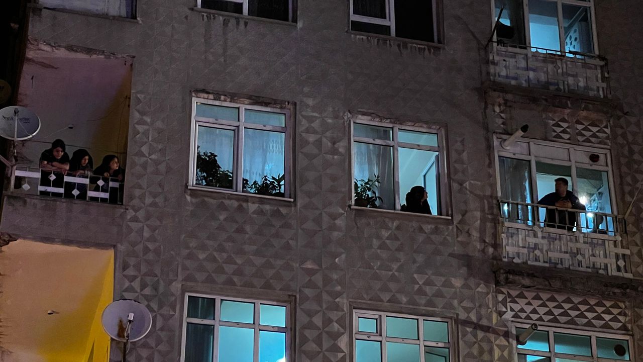 Kayseri’de 4 Katlı Binada Yangın