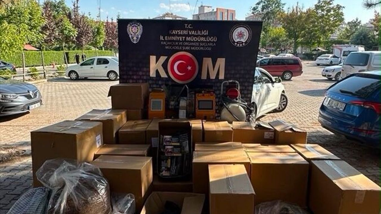 Kayseri'de Kaçakçılık Operasyonu: 270 Bin Makaron Ele Geçirildi