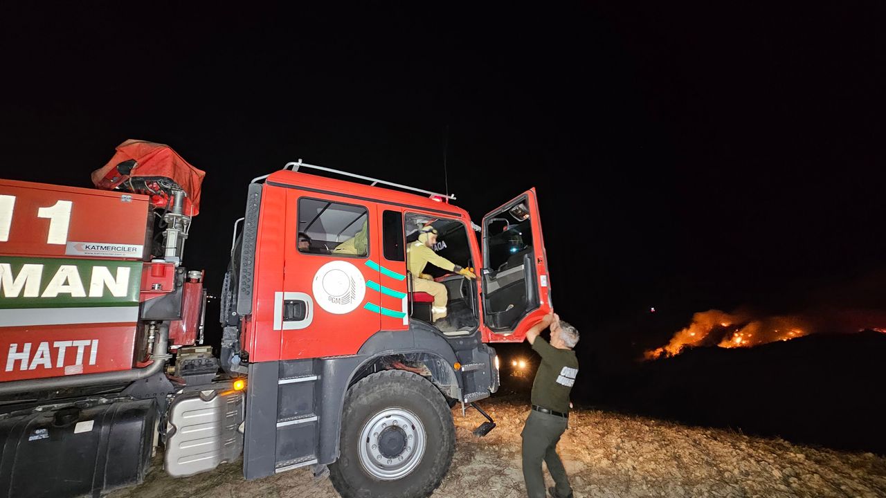 Adana'da korkutan yangın!