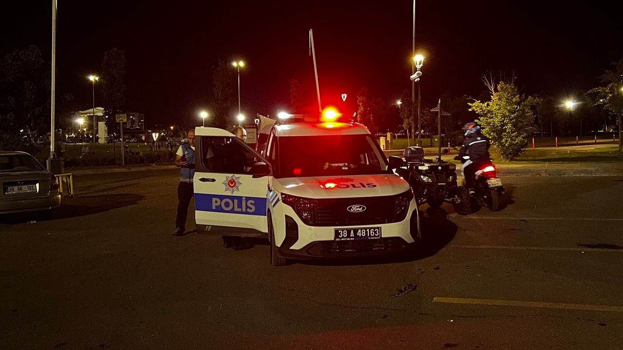 Kayseri'de bıçaklı kavga
