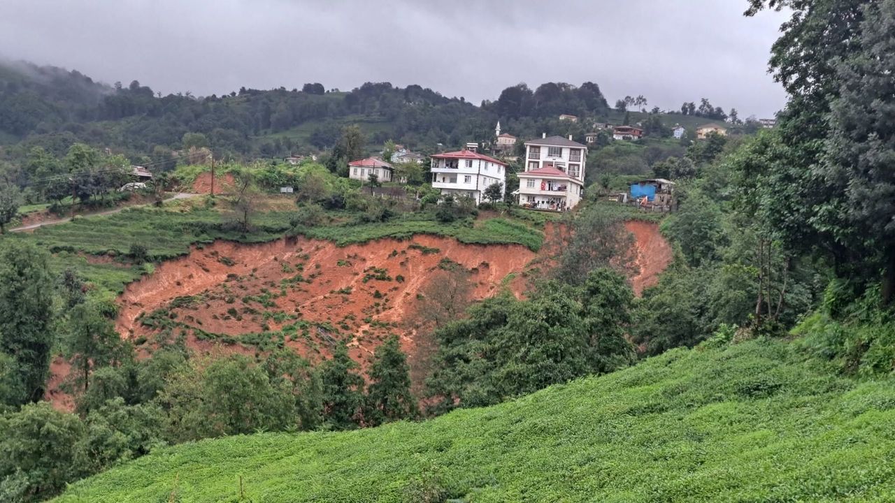 Rize'de sağanak, sel ve taşkınlara yol açtı