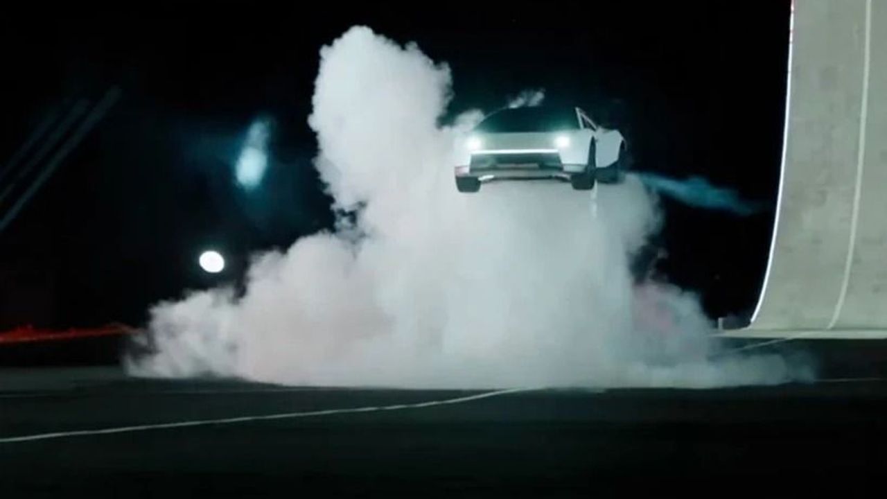 Elon Musk Ezber Bozdu! Tesla Havalandı!