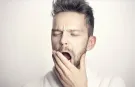 Esnemek Neden Bulaşıcıdır? Esnemenin Beyindeki Büyüleyici Yansıma Etkisi!