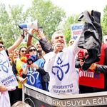 “Maaşlar cebe girmeden eriyor”