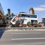 Ankara'da midibüs ile kamyon çarpıştı: Ölü sayısı 2'ye, yaralı sayısı 25'e yükseldi
