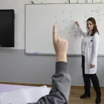 Öğretmene Önlük Geliyor! Asıl Değişmesi Gereken Ne?