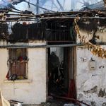 Evlerinin yandığını gören anne-oğul gözyaşı döktü