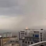 Şırnak'ta 8 katlı binaya yıldırım isabet etti