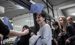 AB'nin vizesiz seyahat bölgesine iki ülke daha dahil oldu