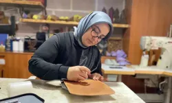 El emeği yemenilerle 'sanatçı kartı' sahibi oldu