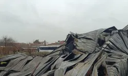 Yanan fabrikadan geriye hurda yığını kaldı