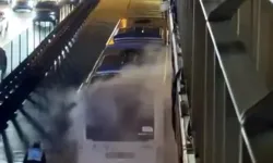 Metrobüs motorunda yangın çıktı