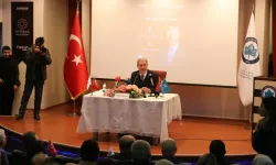 Başkan Akar, Eskişehir'de konferansta konuştu