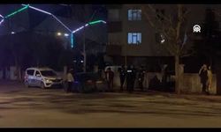 Eski eşini ve arkadaşını tabancayla yaraladı