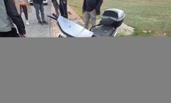 Aksaray'da Motosiklet Otomobil ile Çarpıştı