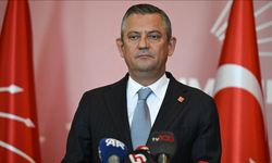 Özel, Başakşehir'de konuşma yapıyor