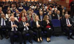 BAŞKENTLİ ÖĞRENCİLER ÜNLÜ İSİMLERLE BULUŞTU