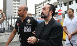 Adnan Oktar'ın yeniden yargılandığı davada karar çıktı