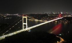 Köprüler Galatasaray'ın renklerini aldı!