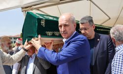 Kurtulmuş,  Prof. Dr. Halis Ayhan'ın cenazesine katıldı