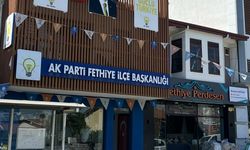 AK Parti binasına taşlı saldırı