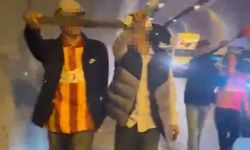 Döner bıçağıyla şampiyonluk kutlamasına katıldılar