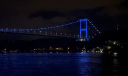 Fatih Sultan Mehmet Köprüsü mavi ışıkla aydınlatıldı!