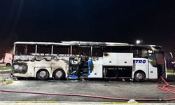 TEM otoyolunda yolcu otobüsü yandı!