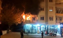 Apartmanda çıkan yangın korkuttu
