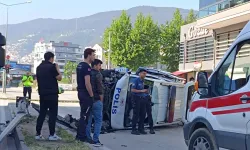 Bursa'de polis aracı kaza yaptı