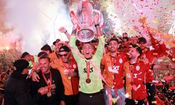 Galatasaray, Süper Lig Kupasını Törenle Aldı