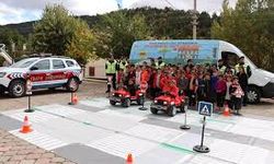 Öğrenciler trafik konusunda bilinçlendi